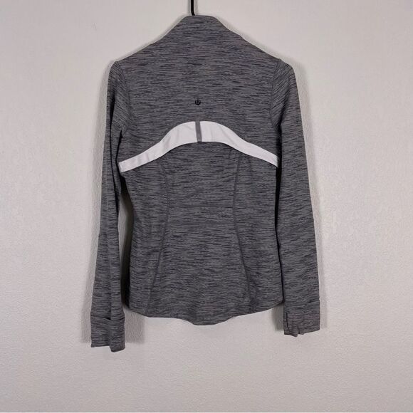Lululemon Striped Grey & White Zip Up Work Out Define Jacket - Picture 2 of 8